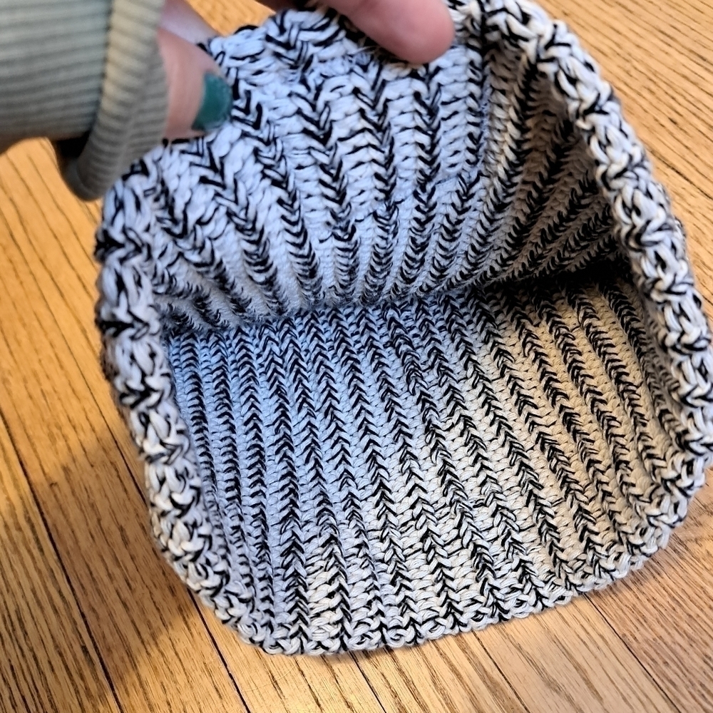 LOVE Your Melon Hat - Picture 3 of 4